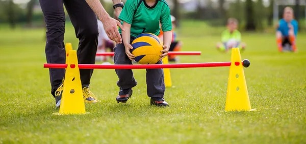 [NBA]詹姆斯30分 湖人战胜鹈鹕