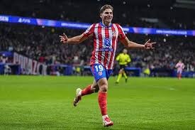 《棒球名人堂的争议：为什么有些伟大的球员被关在大门之外？》